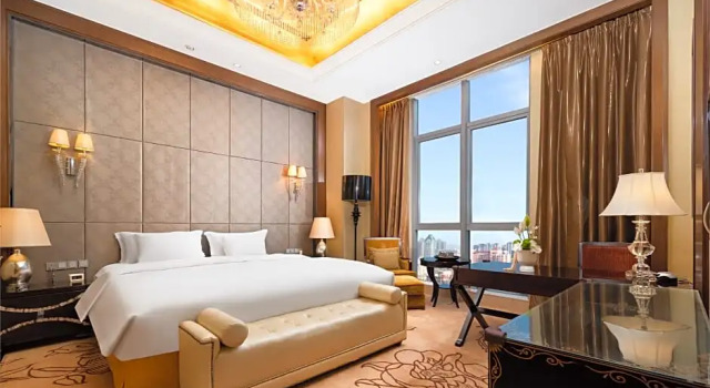 Четырёхместный люкс Crowne Plaza Xiangyang by IHG