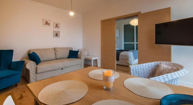 SunnyHome Baltycka 10