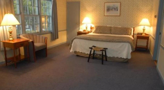 Sugarbush Inn, Book Hotel Hoteller i Mad River Valley med pool, Swimmingpool