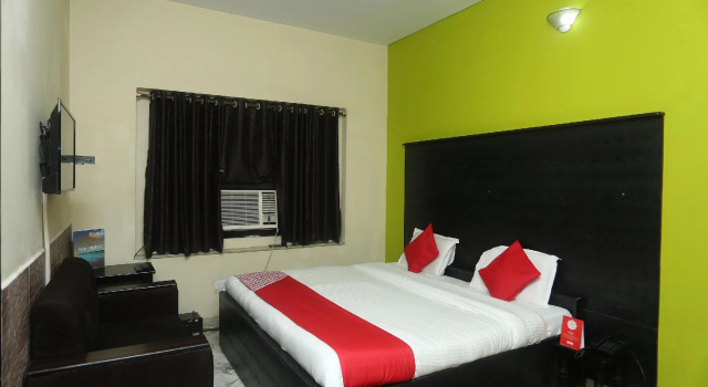 Номер Deluxe Collection O Mathura Near Railway Station