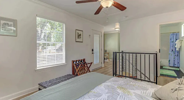 Garden Home Walkable to East Austin Eateries, Забронировать Отель Отели Остина 4 звезды, рядом с Lady Bird Lake, 4*