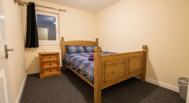 Fresh 4-bed Apartment