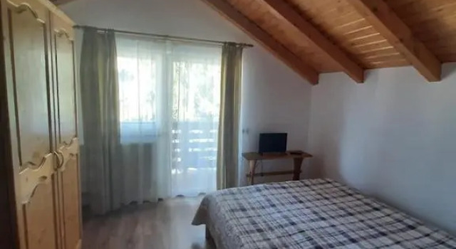 Casuta Pietrosul Rodnei, Rezerwuj Apartament Hotele w Carpathians - Romania z parkingiem, Parking