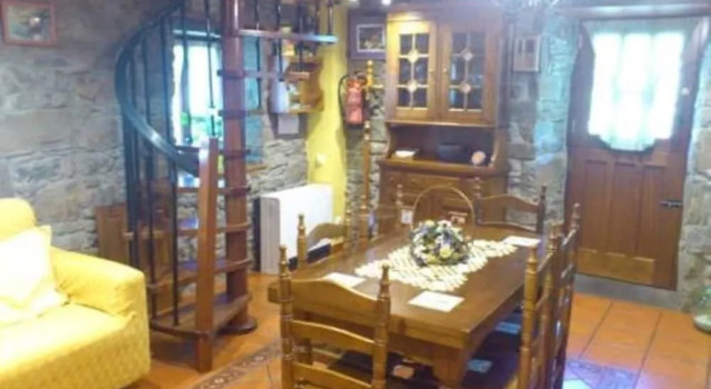 Ca Mi Güela, Prenota Hotel Lugones Asturie