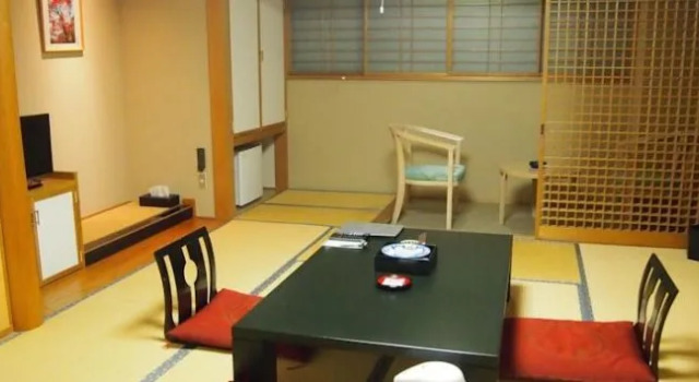 Yamano Ofurumai Towadako Shinzantei