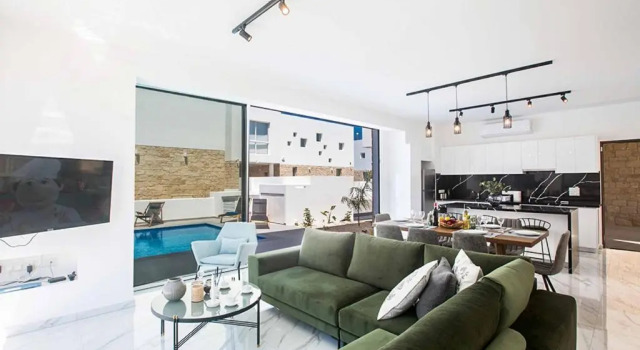 Vie Blue 1, Varaa Hotelli Protarás Famagusta