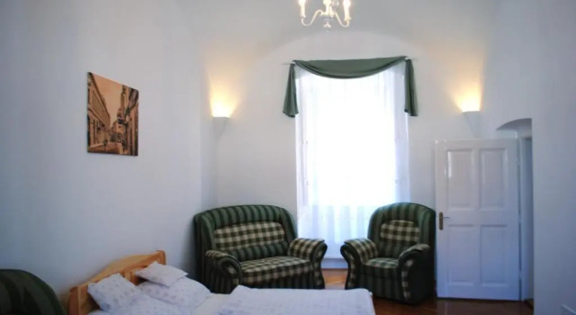 Dobó Téri Apartman, Buchen Sie Ferienwohnung Eger 