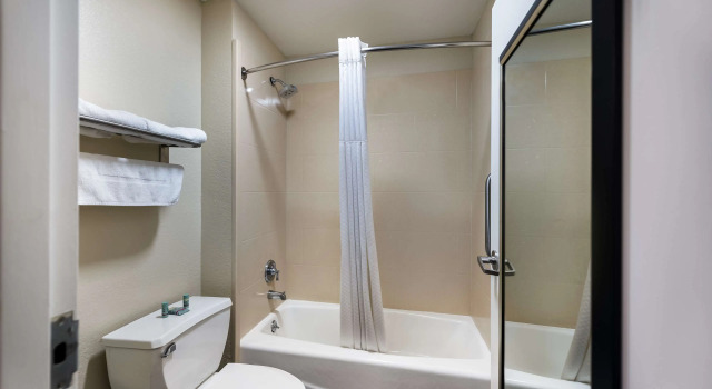Четырёхместный номер Standard Best Western Minden Inn