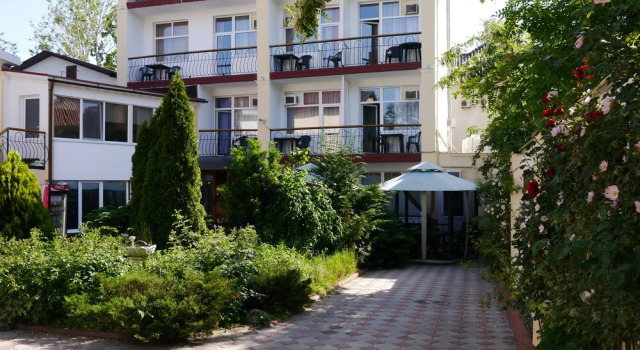 Osobnyak Residence, Prenota Hotel Primorsky 
