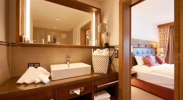 Полулюкс Deluxe с балконом и с видом на сад Boutique Hotel Herzhof