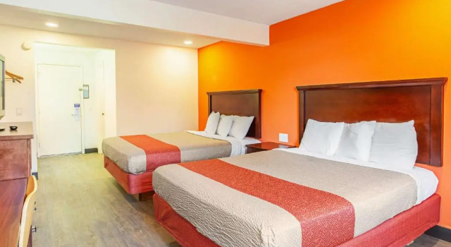 Luksusowy czteroosobowy pokój Econo Lodge Pendleton