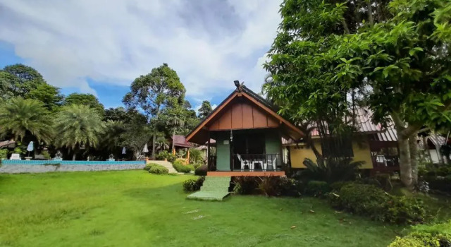 Бунгало с видом на море Koh Chang Bailan Beach Resort
