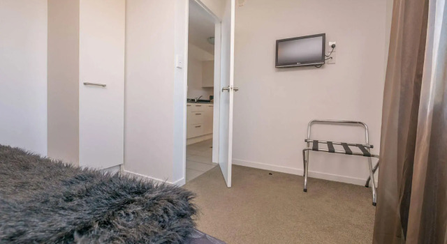 Bellano Motel Suites