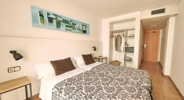 Двухместный номер Standard с балконом Hotel Miami Calella - El de siempre, como nunca