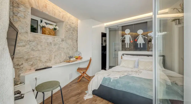 Номер Deluxe Versi & Note Luxury Rooms