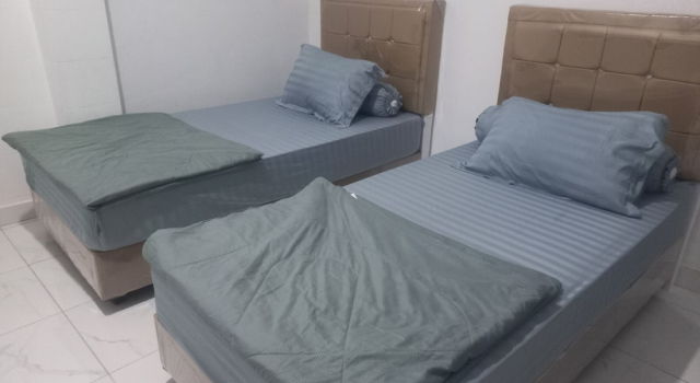 Standard Twin room OYO 95184M s Home Syariah