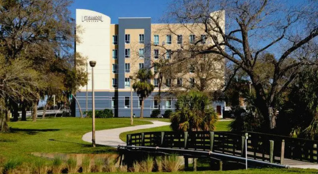 Люкс с видом на море Staybridge Suites St. Petersburg FL by IHG