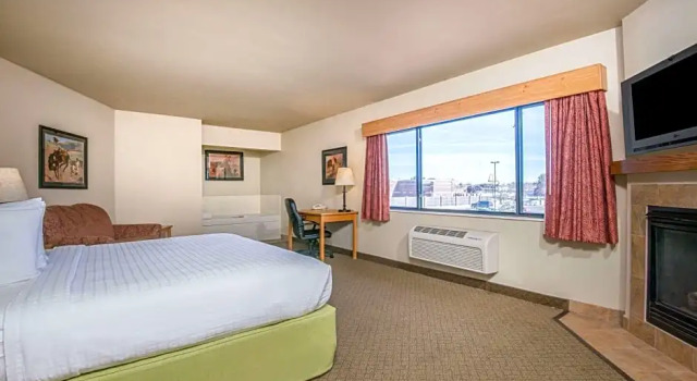 Двухместный люкс c 1 комнатой AmericInn by Wyndham Pampa Event Center
