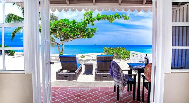 Четырёхместный номер Standard Hawksbill Resort Antigua