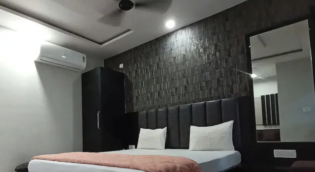 Номер Deluxe Shree Radhe Palace
