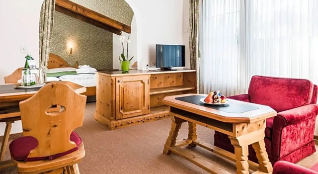 Полулюкс с балконом Soldanella by Hotel Adula