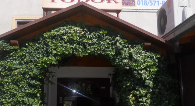 Todor, Buchen Sie Hotel Niš Zentralserbien