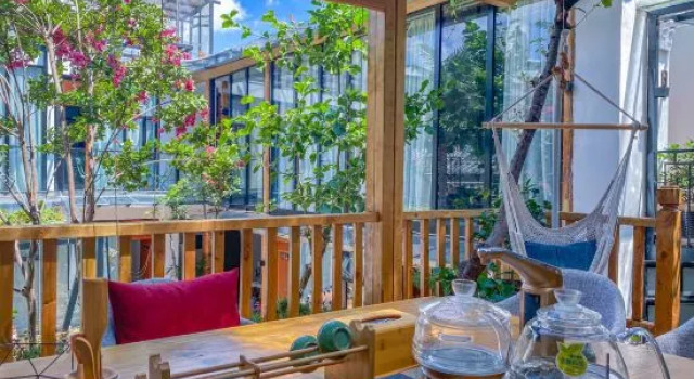 Xiangshan's Island·Viewing House Tipsy Designer Light Luxury Beauty
