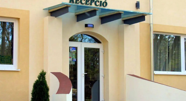 Öreg-tó Club Hotel, Rezervovat Hotel Tata 