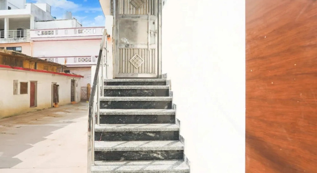 Classic Hotel O Kanpur City Centre