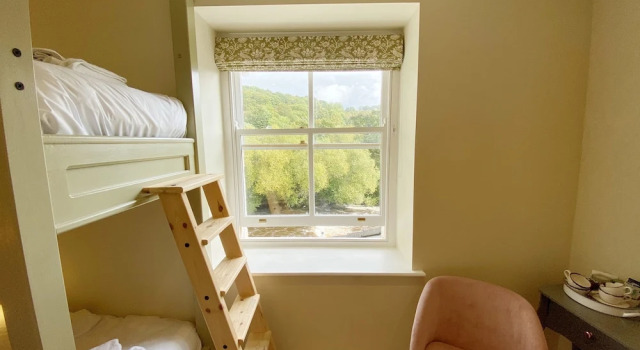 Riverbanc, Rezervați Hotel Llangollen Clwyd