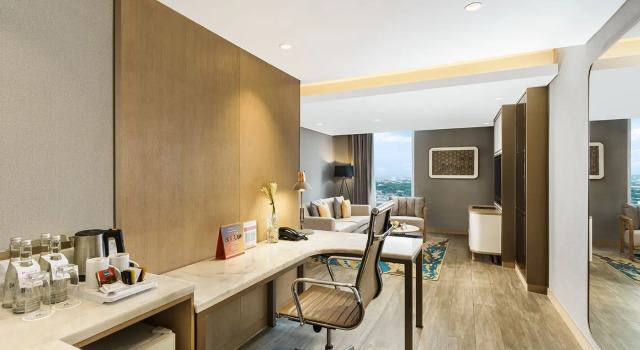 Affaires suite Swiss-Belhotel Solo