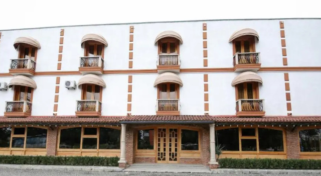 Hotel Shogi, Book Hotel Hoteller i Samegrelo Zveno-Svaneti med pool, Swimmingpool