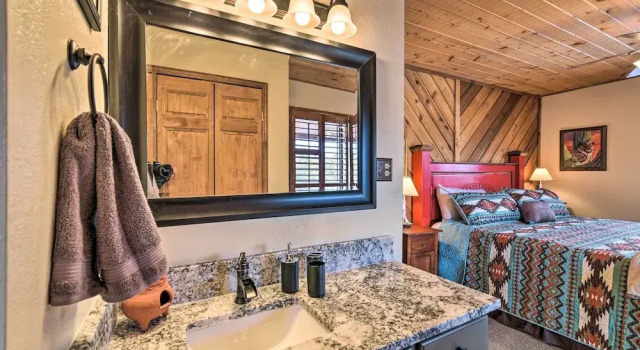 Lovely New Mexico Retreat w/ 4 Private Balconies!
