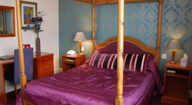 Saffron Hotel, Забронировать Отель Сафрон-Уолден Эссекс, рядом с Поместье Одли-Энд-хаус