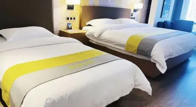 Люкс Meitian Holiday Hotel (Shaanxi University of Technology)