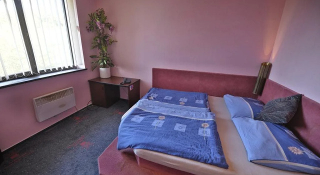 Wellness Hotel Březůvky, Забронировать Отель Всетин Beskids