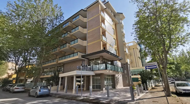 Hotel Diplomatic