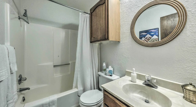 Rustic Ruidoso Retreat Near Shops & Mountains!, Varaa Huoneisto Ruidoso New Mexico