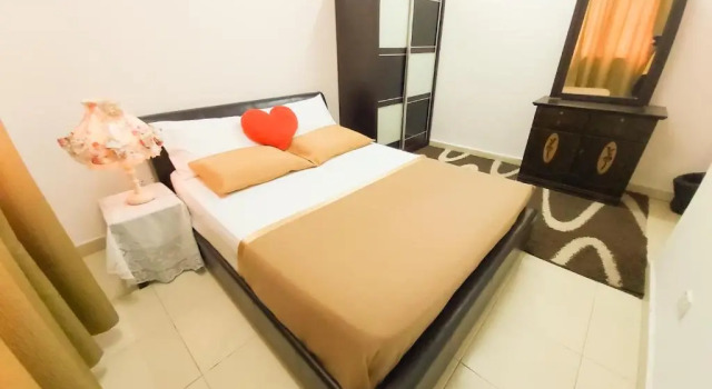 Homestay Kondo Mewah l/d kolam renang & playground di Kota Bharu
