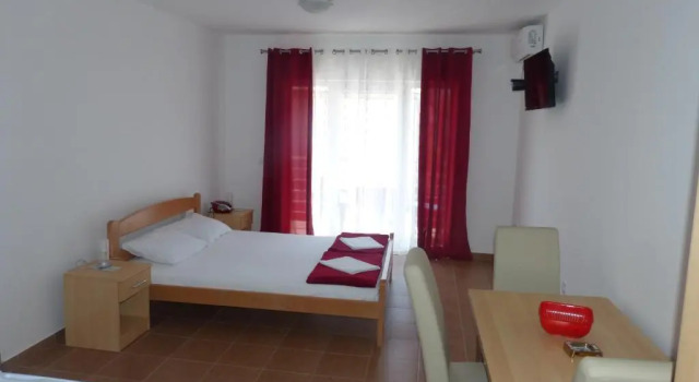 Студия с балконом и с видом на море Apartments Villa Ceca