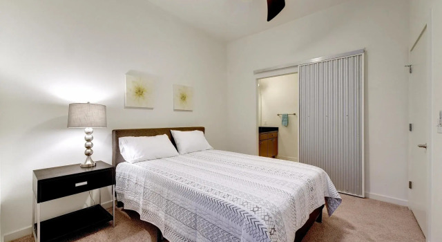 Hip Downtown Suite by AustinStays, Забронировать Отель Отели Остина 3 звезды, рядом с South First Street, 3*