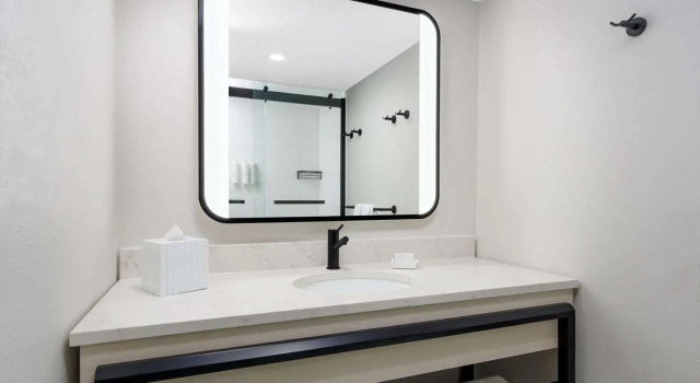 Четырёхместный номер Standard Hilton Garden Inn Ocean City Oceanfront