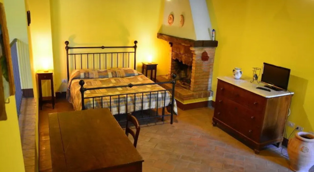 Четырёхместный номер Comfort Agriturismo Casale Poggio Colpiccione