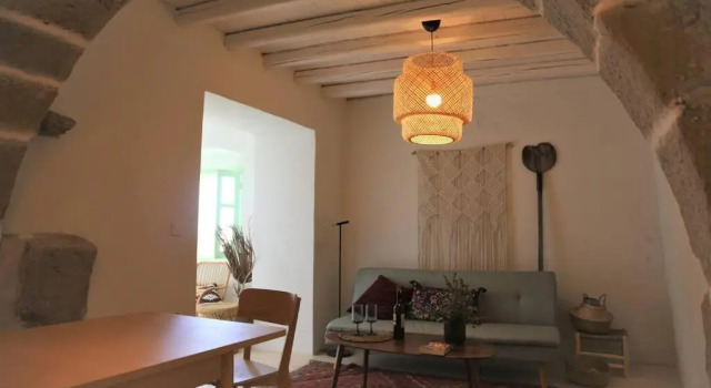 Коттедж с 2 комнатами Peaceful 2 bedroom heritage vacation house