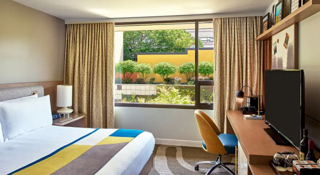 Номер Premier с видом на сад The Hotel Zags Portland
