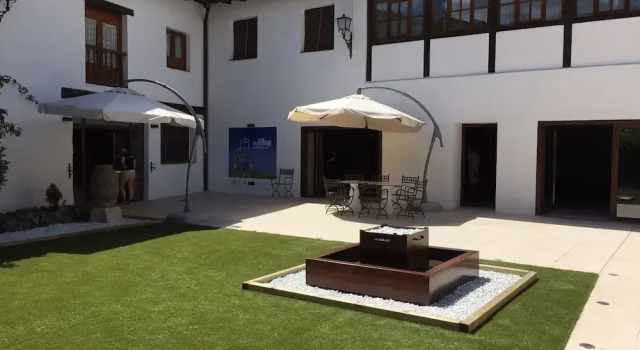 Cueva del Fraile, Book Hotel Hoteller i Castilla-La Mancha med parkering, Parkering