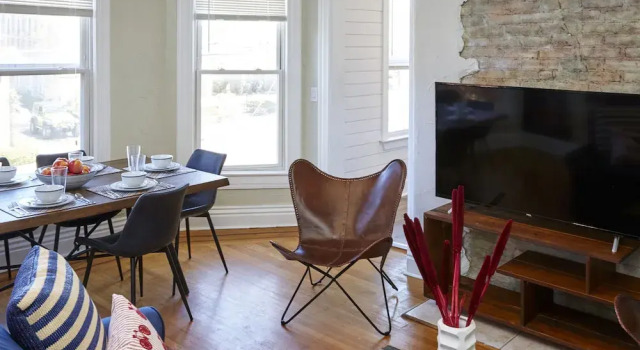 Heart of Highlands! 3BR Loft!, Забронировать Отель Луисвилл Louisville Metropolitan Area, рядом с Парк Чероки