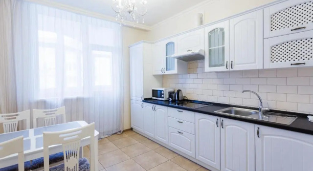 Apartment with two Bedroom on Bazhana 8b, Buchen Sie Ferienwohnung Hotels in Darnyckyj mit Parkplatz, Parkplätze