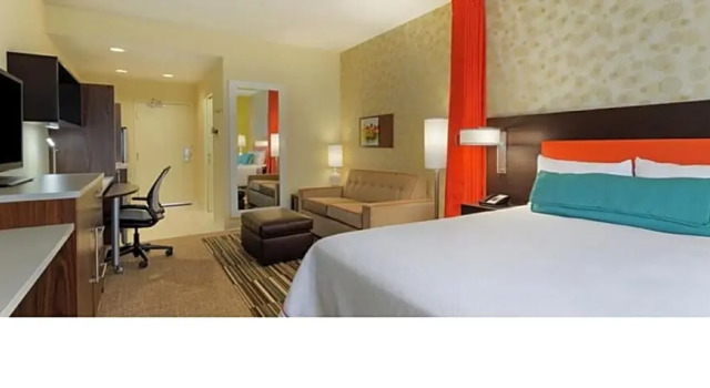 Четырёхместный люкс Home2 Suites By Hilton Joplin, MO
