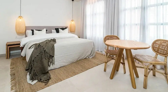 A2- Seaclub Suites by Roomservices